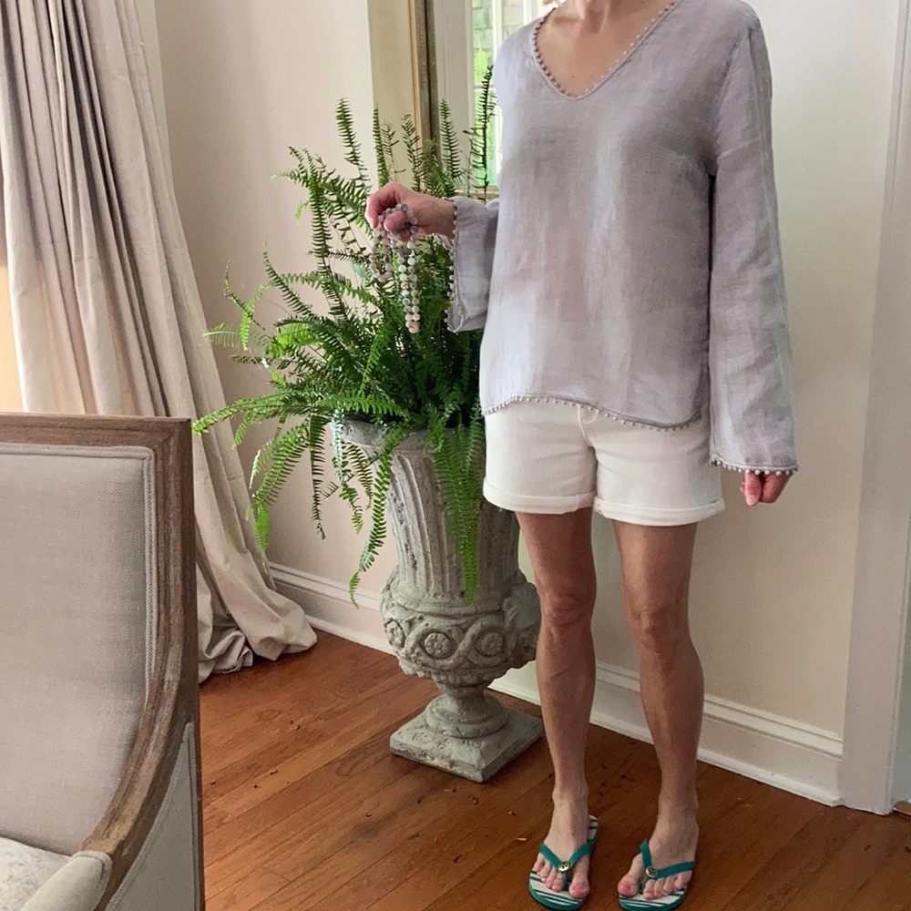 Silver seashell, beautiful linen top